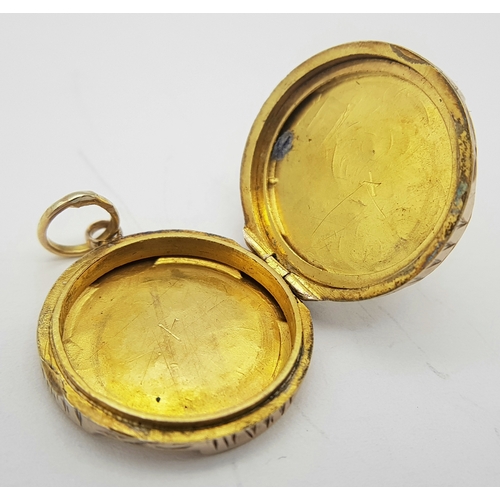 333 - A 9K YELLOW GOLD VINTAGE LOCKET. 2.5CM. 2.8G. SC5043.