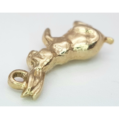 426 - A 9K YELLOW GOLD BUNNY RABBIT CHARM. 3.1G. SC5068