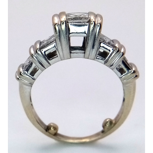 113 - A 14K WHITE GOLD DIAMOND 5 STONE PRINCESS CUT RING 0.90CT , 4.4G TOTAL WEIGHT, SIZE J. REF: LIAM 500... 