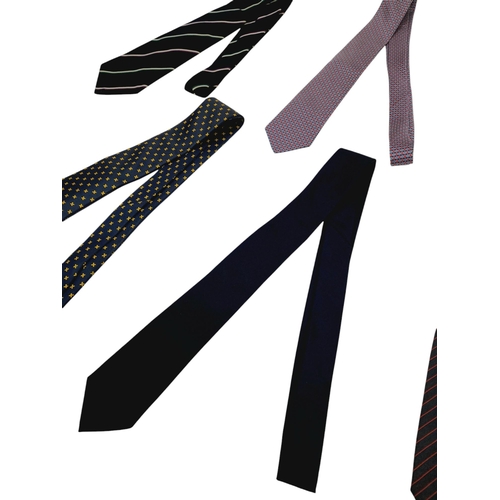 362 - Six Silk Ties - Rubinacci, Ralph Lauren, Hermes and Dior. In good condition overall, one Ralph Laure... 