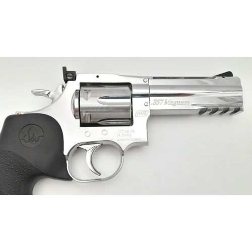 750 - A 357 Magnum CO2 revolver by Dan Wesson - 4