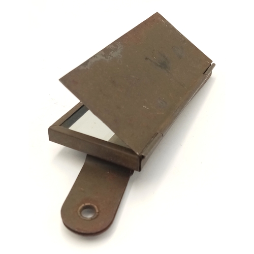 186 - A WW1 British Trench Mirror. This would fix to the tip of a bayonet for seeing over the parapet.