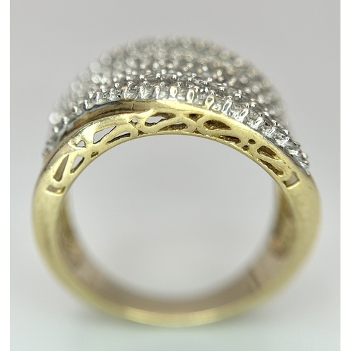 195 - A 9K YELLOW GOLD MULTI ROW MIX CUT DIAMOND RING. 1CTW. 6.5G. SIZE M. SC7073.