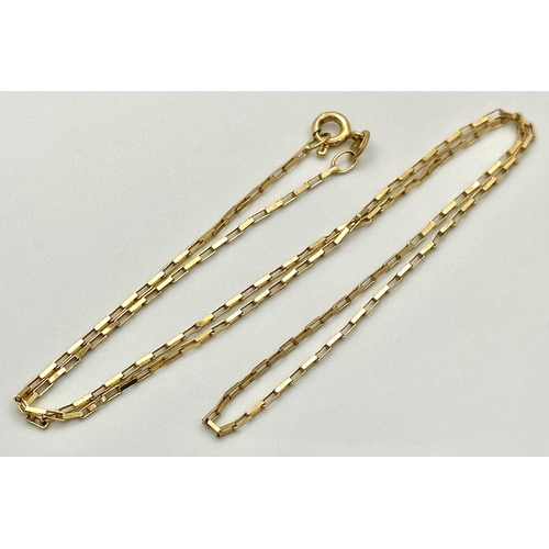 238 - Pretty and Unusual 9 CARAT FINE GOLD SQUARE LINK NECKLACE. 1.25 grams. 40 cm. Really nice chain, ple... 