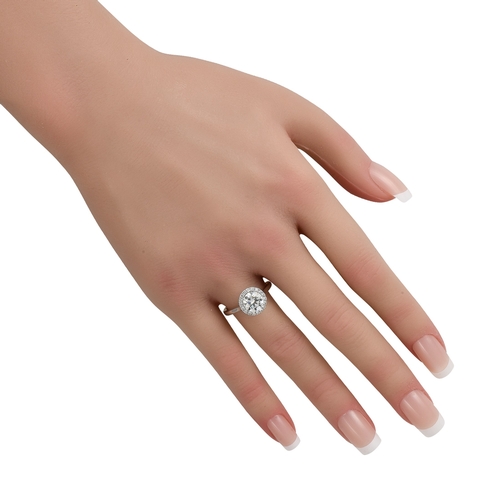 226 - A 14K White Gold 1.22ct Lab Grown Diamond Ring.  1.02 carat round brilliant lab grown diamond centre... 