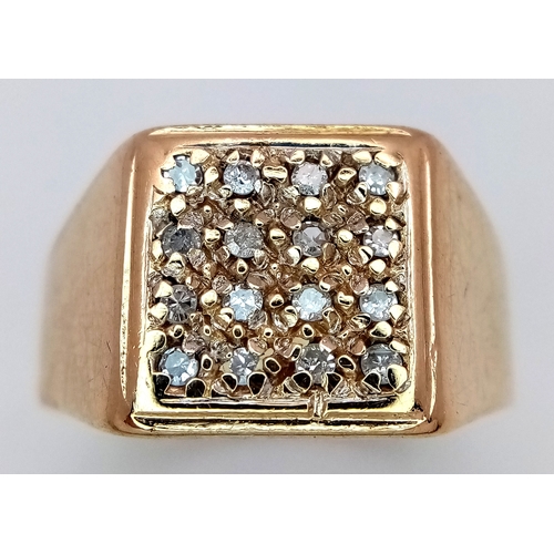 152 - A 9K YELLOW GOLD DIAMOND SET SIGNET RING. 0.20CT , 6.7G TOTAL WEIGHT , SIZE T 1/2. REF: SC 9002