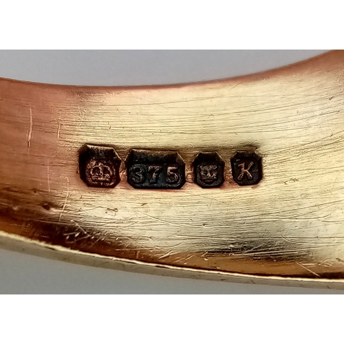 152 - A 9K YELLOW GOLD DIAMOND SET SIGNET RING. 0.20CT , 6.7G TOTAL WEIGHT , SIZE T 1/2. REF: SC 9002