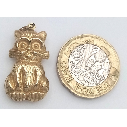 168 - Delightful 9 CARAT YELLOW GOLD PUSSYCAT PENDANT. Fully hallmarked. 1.62 grams. 3 cm drop. Please see... 