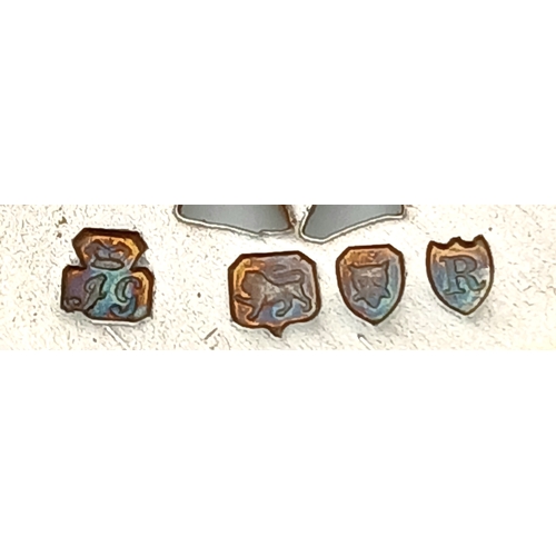 31 - A Volunteer Officers' Decoration (VR cipher); with hallmarks for 1892. Complete with top bar/brooch ... 