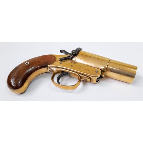 252 - A deactivated Webley Scott single shot flare pistol, barrel length 4.23 inch, 26mm calibre, UK/EU sa... 