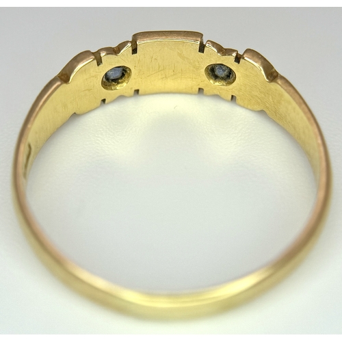 187 - AN 18K YELLOW GOLD ANTIQUE SAPPHIRE AND PEARL SET RING. HALLMARKED BIRMINGHAM 1904. 2.6G TOTAL WEIGH... 