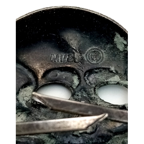 257 - Early 3rd Reich Allgemeine SS Totenkopf Deaths Head Jawless Type Skull Cap Badge.