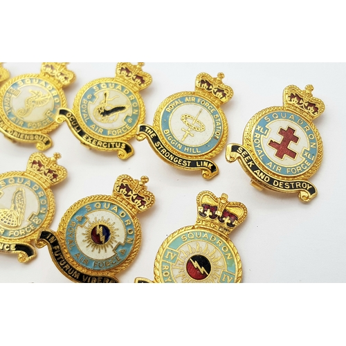 261 - A collection of 17 RAF Enamel Lapel Badges.