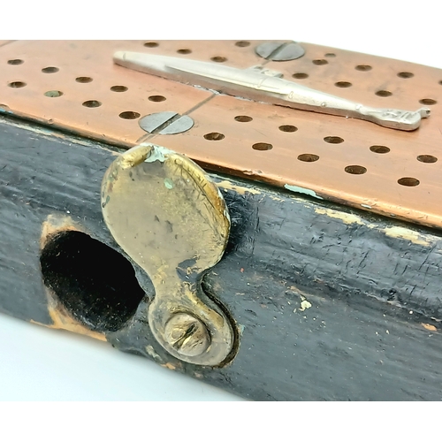 319 - WW1 British WW1 Submariners Home Made Crib Board with a silver submarine sweethearts brooch soldered... 