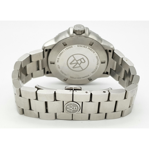 45 - A Raymond Weil GMT Quartz Gents Watch. Model 8280. Stainless steel bracelet and case - 42mm. Black d... 