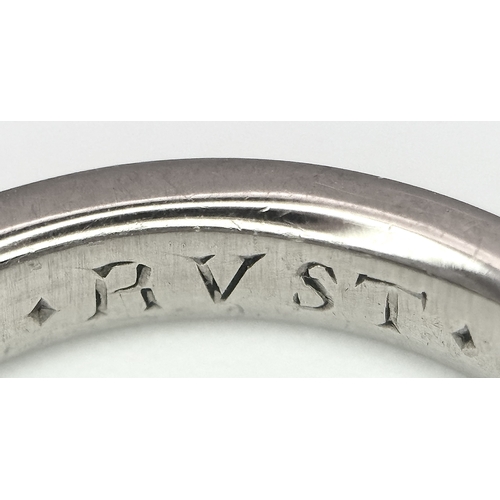 18 - AN 18K WHITE GOLD DIAMOND SET RING 