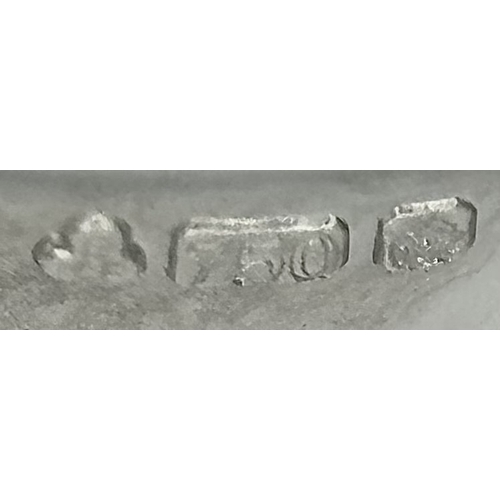 242 - AN 18K WHITE GOLD DIAMOND HALF ETERNITY RING WITH BEVELLED EDGES. 0.25CTW, 2.4G TOTAL WEIGHT. SIZE F... 