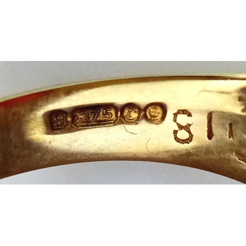 244 - A Vintage 9K Yellow Gold, Carnelian, Intaglio, Gents Signet Ring. Size U. 5.48g.