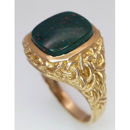 263 - A Vintage 9K Yellow Gold, Bloodstone, Gents Signet Ring. Size U. 6.2g.