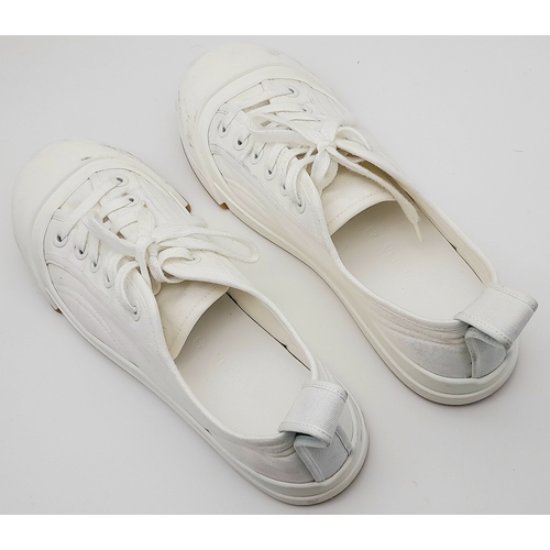 328 - A pair of Bottega Veneta Vulcan Canvas Sneakers. Optic white canvas upper with tonal stitching, rein... 