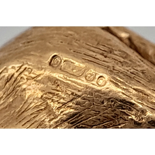 146 - A Beautiful 9K Yellow Gold Elephant Pendant/Charm. 3cm. 12.1g.