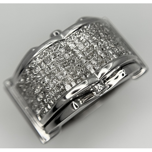 138 - A 14K WHITE GOLD FANCY DIAMOND SET RING. 1.20CTW. 15.9G. SIZE Q. JR 3008.