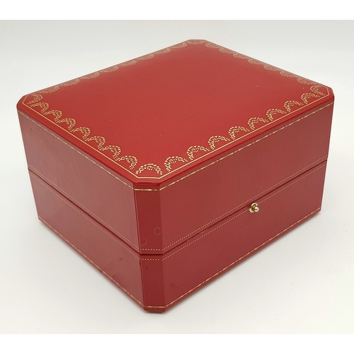 107 - A Beautiful Vintage Cartier Diamond Panthere de Cartier 18K Gold Gents Watch - Model 8839610232. 18k... 