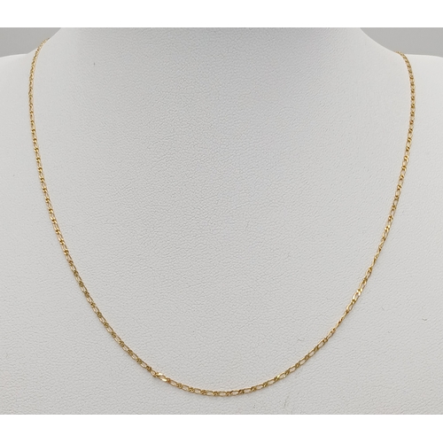 105 - Beautiful 9 CARAT GOLD FINE FIGARO CHAIN LINK NECKLACE. 1.55 grams. 50 cm.