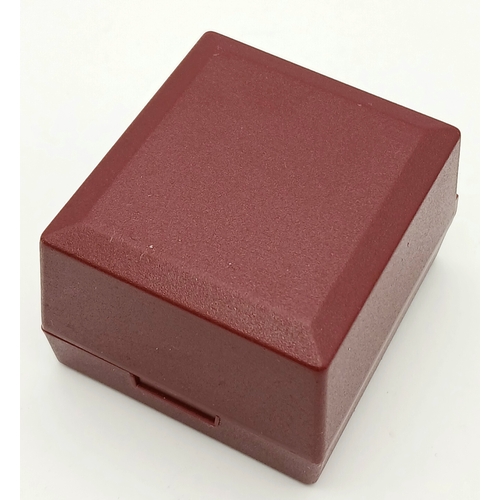 84 - Beautiful vintage 9 CARAT GOLD, OPAL and GARNET RING. Having 2 x FIRE OPALS set to top with 3 x Roun... 