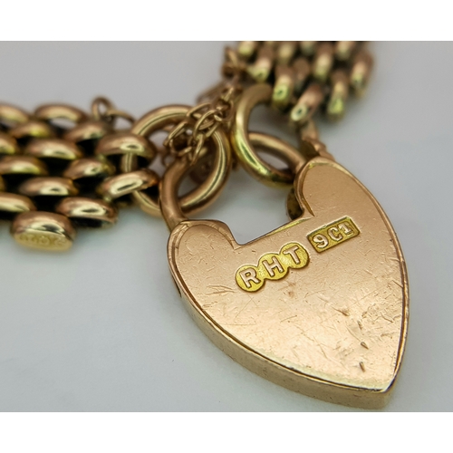 101 - A Lovely Vintage 9K Gold Intricate Link Patterned Bracelet with Heart Clasp. 18cm. 14.8g.