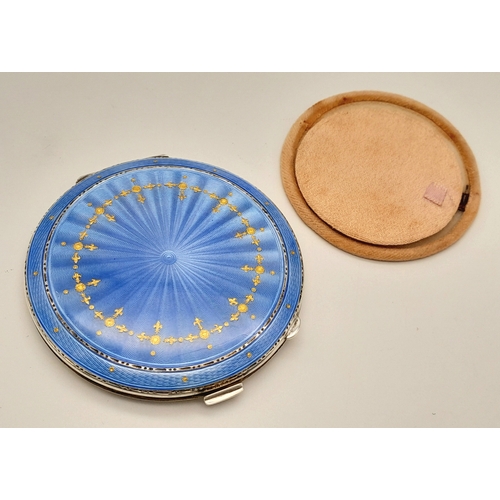 85 - A Beautiful Vintage Sterling Silver and Blue Enamel Compact. Gilded fleur-de-lis decoration. Birming... 