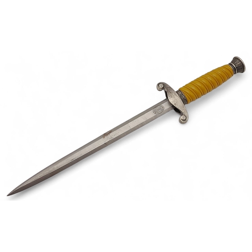 131 - Withdrawn - Reich Army Dagger by Holler of Solingen. Nice crack free pumpkin coloured handle. Overal... 