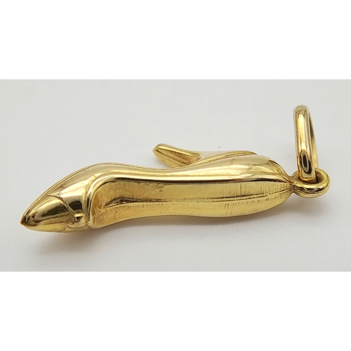 128 - An Italian 9K Yellow Gold Stiletto Shoe Pendant/Charm. 2cm. 0.85g