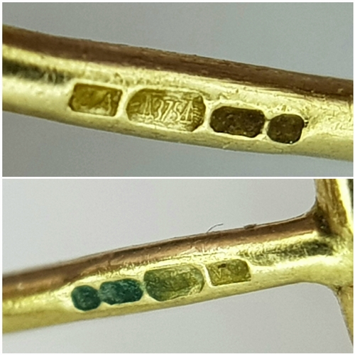 142 - A 9K Yellow Gold Pair of Flappers Earrings. No backs. 2.57g