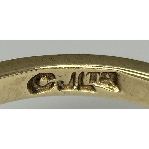 161 - An impressive 9 CARAT GOLD GARNET DRESS RING. 4 .7 Grams. Size M.