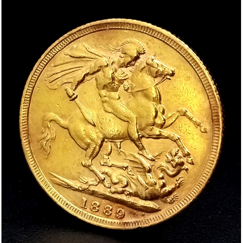 131 - An 1889 QUEEN VICTORIA JUBILEE HEAD LONDON MINT FULL SOVEREIGN COIN. 22K GOLD. REF: C 6004
