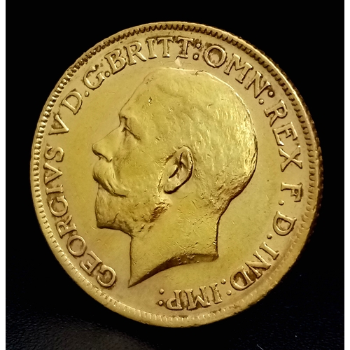 138 - A 1913 KING GEORGE V FULL SOVEREIGN COIN. 22K GOLD. REF: C 6008