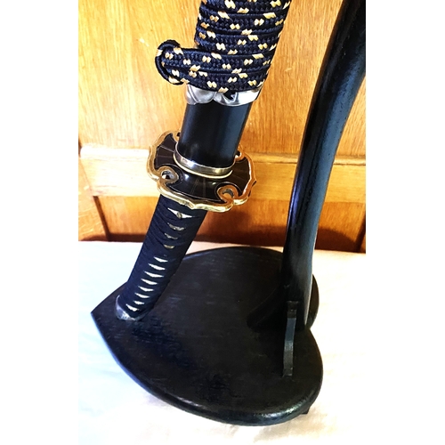 20 - An Incredible Ancient Japanese Sword - A rare Kamakura/Nanbokucho period tachi blade. A late 13th to... 