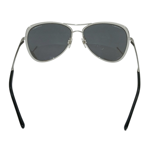 171 - A PAIR OF MIRRORED 