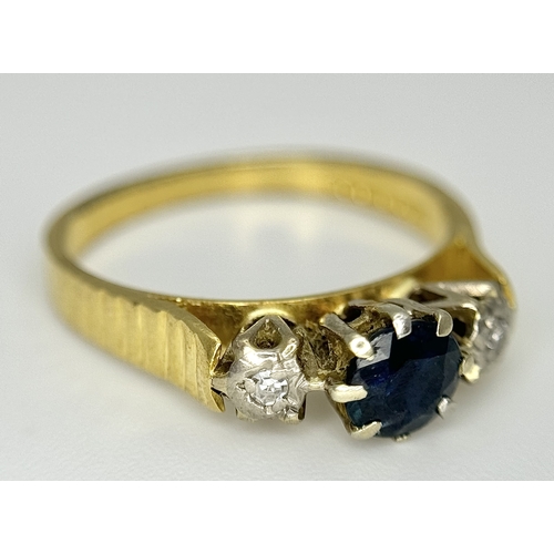 138 - A VINTAGE 18K YELLOW GOLD DIAMOND & SAPPHIRE RING. TOTAL WEIGHT 3.8G. SIZE N. SPSA 2021