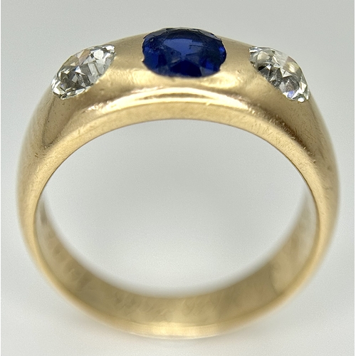 19 - AN ANTIQUE 14K YELLOW GOLD DIAMOND & SAPPHIRE 3 STONE RING. TOTAL WEIGHT 6.7G. SIZE N.  0.60CT DIAMO... 
