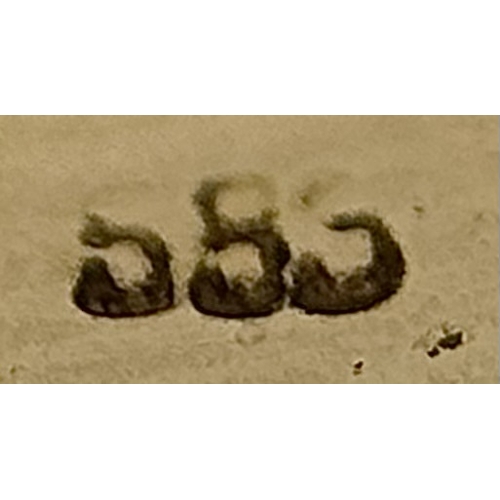 19 - AN ANTIQUE 14K YELLOW GOLD DIAMOND & SAPPHIRE 3 STONE RING. TOTAL WEIGHT 6.7G. SIZE N.  0.60CT DIAMO... 