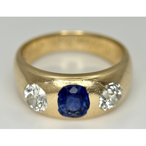 19 - AN ANTIQUE 14K YELLOW GOLD DIAMOND & SAPPHIRE 3 STONE RING. TOTAL WEIGHT 6.7G. SIZE N.  0.60CT DIAMO... 