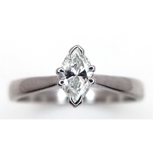 89 - AN 18K WHITE GOLD MARQUISE CUT DIAMOND SOLITAIRE RING. DIAMOND WEIGHT 0.40CT. TOTAL WEIGHT 2.4G. SIZ... 