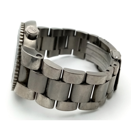 95 - AUTOMATIC ORIS DIVERS WATCH. 300M WATER RESISTANT WITH DATE FUNCTION. MODEL 7562P. IN FULL WORKING O... 