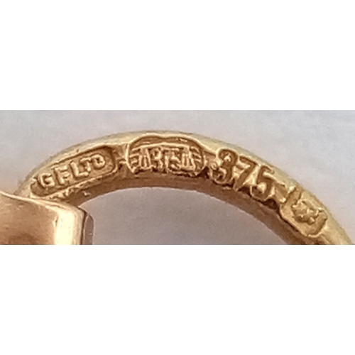 142 - A 9K GOLD FIGARO LINK NECKLACE CHAIN .    4.5gms     56cms