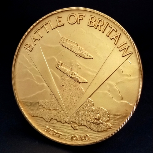 18 - BATTLE OF BRITAIN COMMEMORATIVE MEDAL, HALLMARKED 22K GOLD. LIMITED EDITION OF 500, THIS BEING NUMBE... 