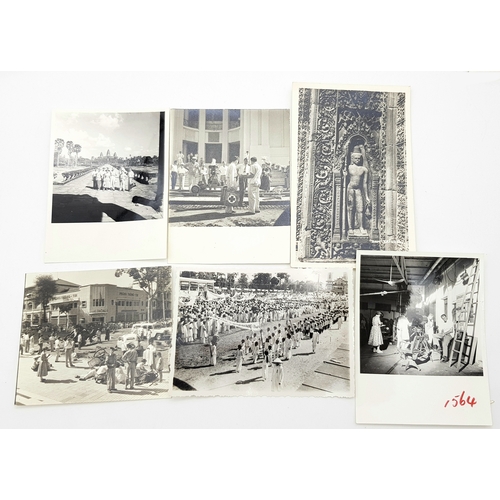 101 - 'The Quiet American' Movie Ephemara with Black and White Picture Collection From the 1958 Film. Dire... 