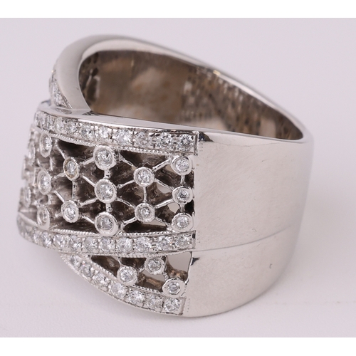 155 - AN 18K WHITE GOLD (TESTS AS) MATRIX DIAMOND CROSSOVER RING 0.79CTW OF DIAMONDS, G-H COLOUR, SI2 CLAR... 