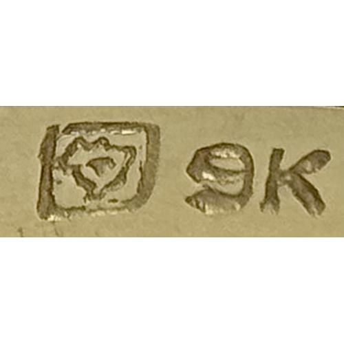 582 - A 9K Yellow Gold Pink Stone and Diamond Ring. Size P 1/2. 2.93g